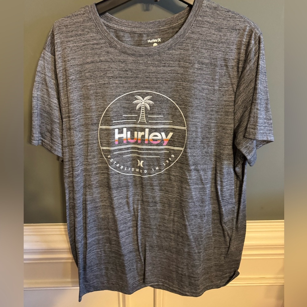 Hurley T-shirt